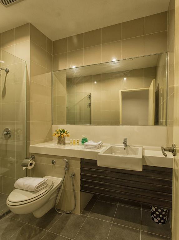 Luxfort 118 Service Suites Tanjung Tokong Oda fotoğraf